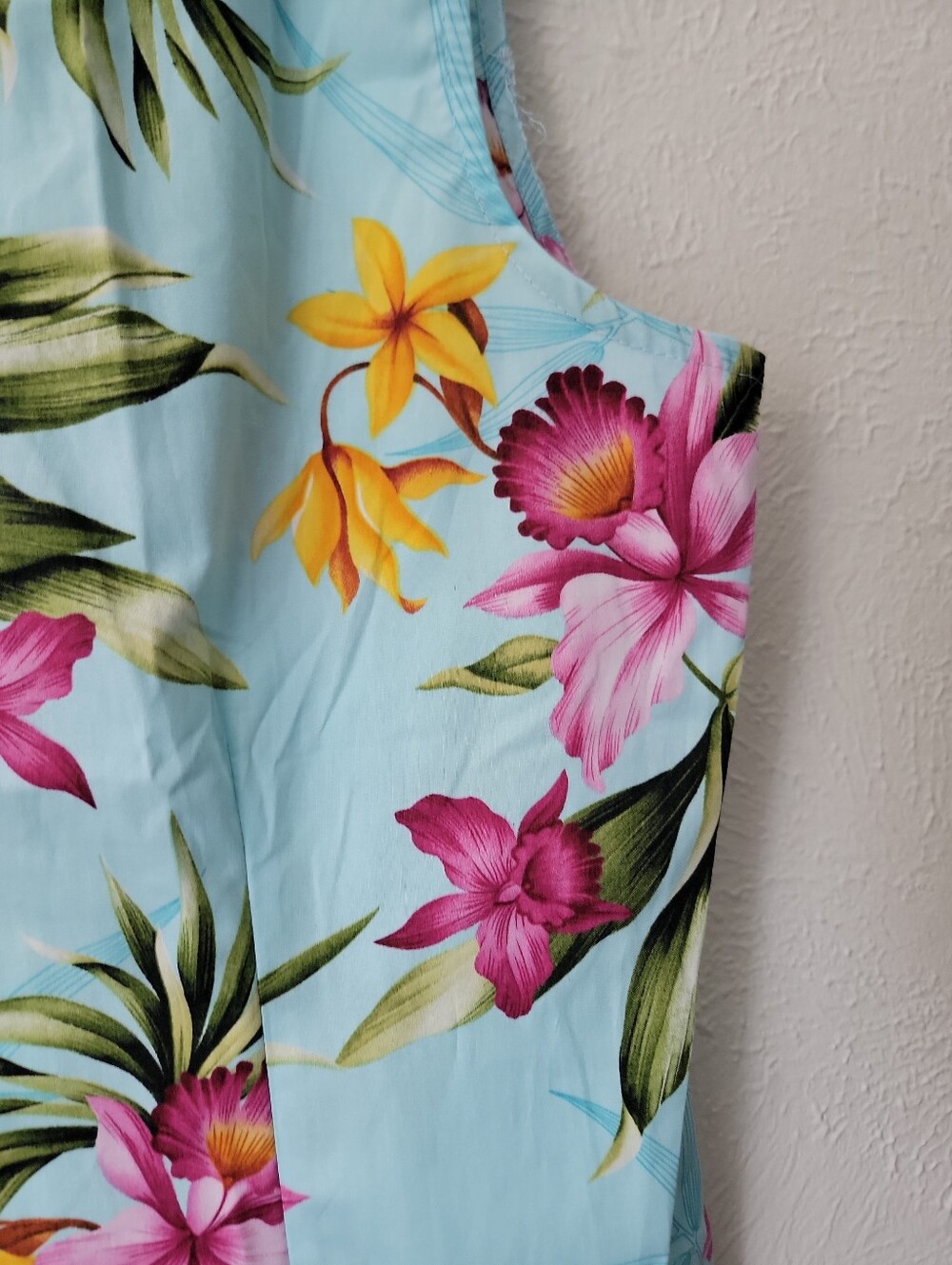 Hawaiian Reserve Sleeveless Floral Button-Front Top - Light Blue Size Large NWOT - Picture 4 of 8